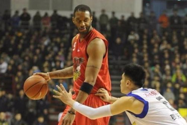 CBA历史上哪位外援给中国球队带来最大帮助?